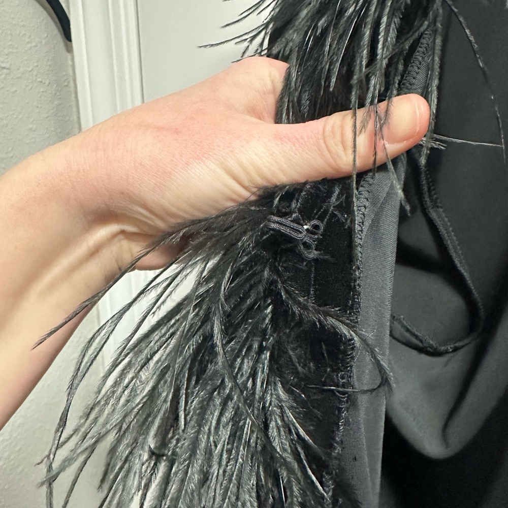 Like new Vtg Patra Black Velvet Ostrich Feather Shawl Collar Long Duster L - Picture 12 of 14